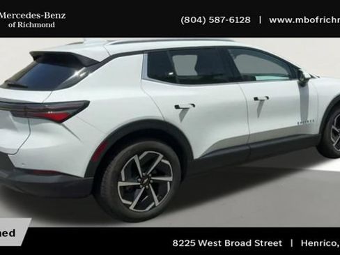 Used 2026 Chevrolet Equinox EV LT FWD image 2
