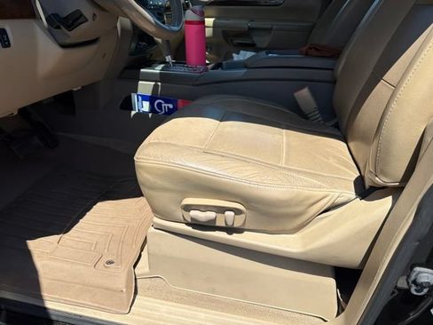 Used 2011 Nissan Armada Platinum w/ 2nd Row Captain Seat Pkg AWD/4WD image 9