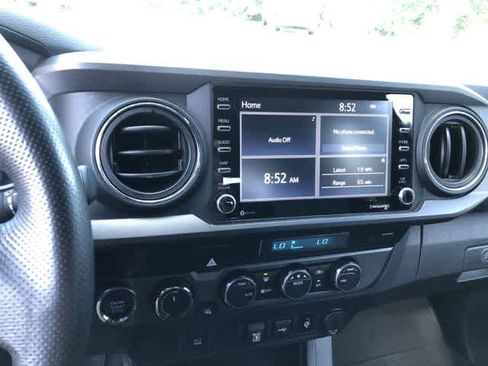 Used 2021 Toyota Tacoma TRD Off-Road AWD/4WD image 25