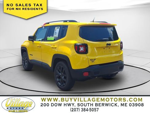 Used 2017 Jeep Renegade Altitude AWD/4WD image 5