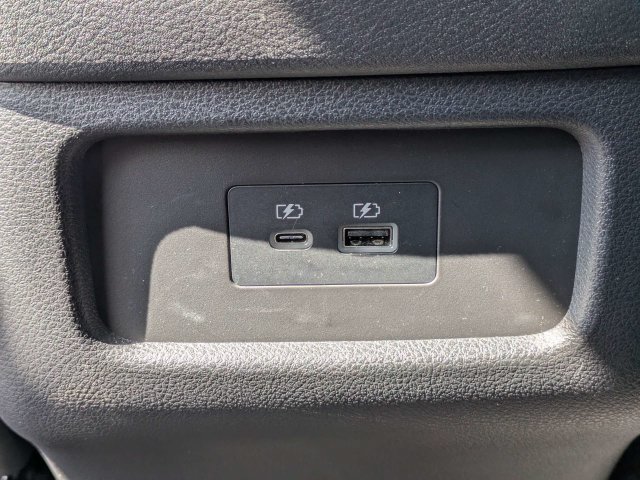 Used 2025 INFINITI QX60 Luxe FWD image 16
