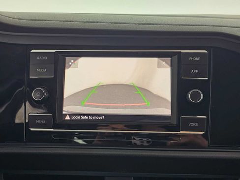 Used 2024 Volkswagen Jetta SE FWD image 27
