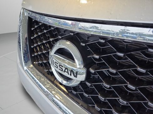 Used 2016 Nissan Pathfinder SV FWD image 29