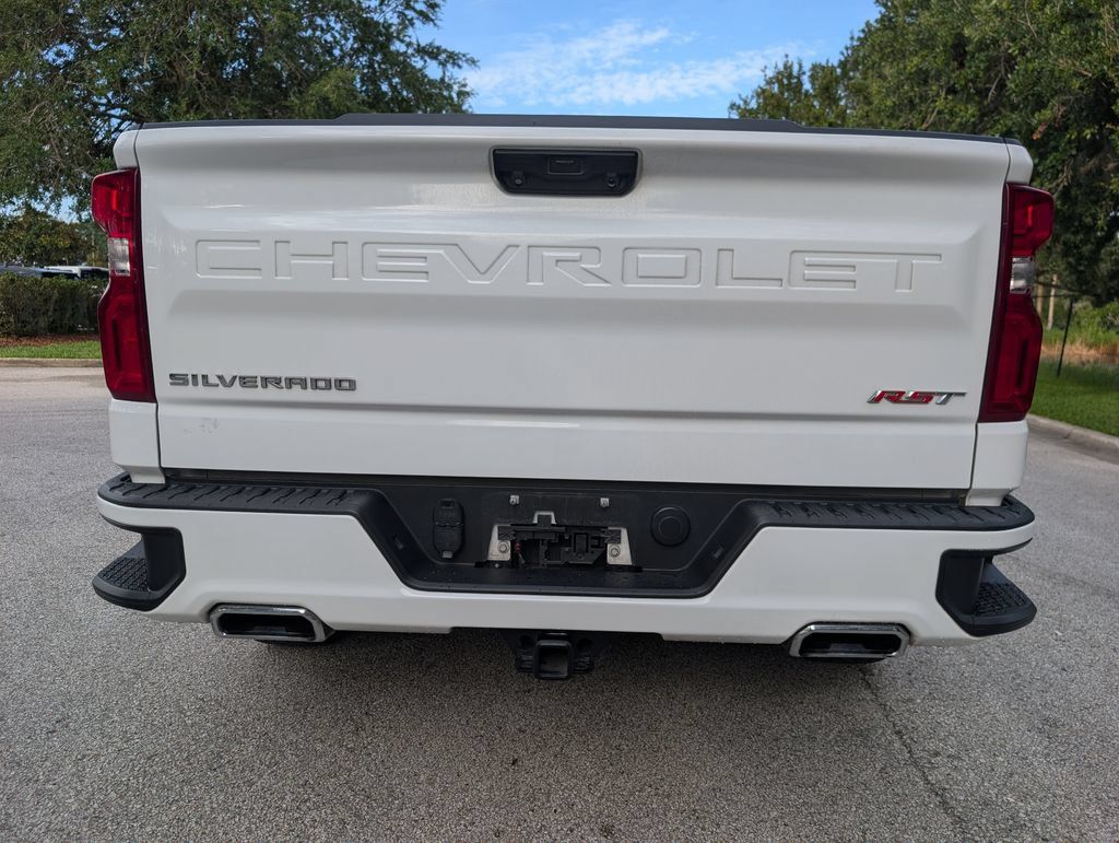 Used 2024 Chevrolet Silverado 1500 RST AWD/4WD image 7