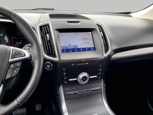 Used 2020 Ford Edge Titanium w/ Equipment Group 301A FWD image 7
