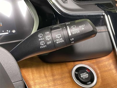 Used 2022 Jeep Grand Cherokee Summit image 41