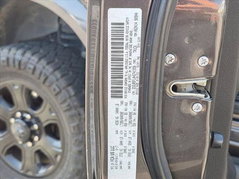 Used 2017 RAM 2500 Laramie w/ Sport Appearance Group AWD/4WD image 14