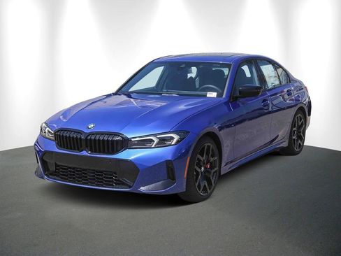 New 2026 BMW 330i Sedan w/ M Sport Package RWD image 3