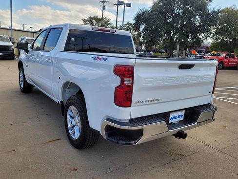 New 2026 Chevrolet Silverado 1500 LT image 3