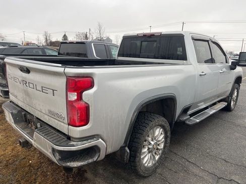 Certified 2022 Chevrolet Silverado 3500 High Country w/ Z71 Off-Road Package image 3
