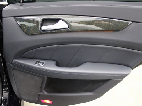 Used 2015 Mercedes-Benz CLS 400 image 22