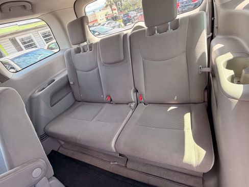 Used 2015 Nissan Quest S FWD image 11