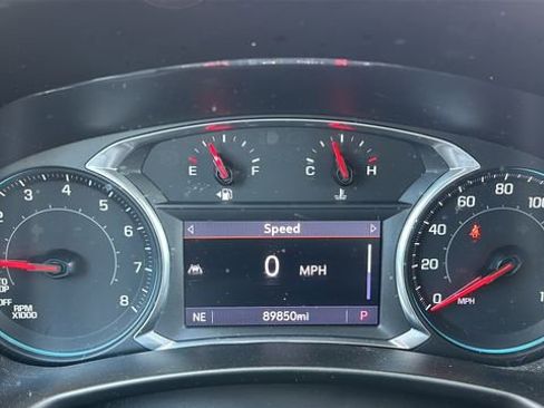 Used 2020 Chevrolet Equinox Premier image 10