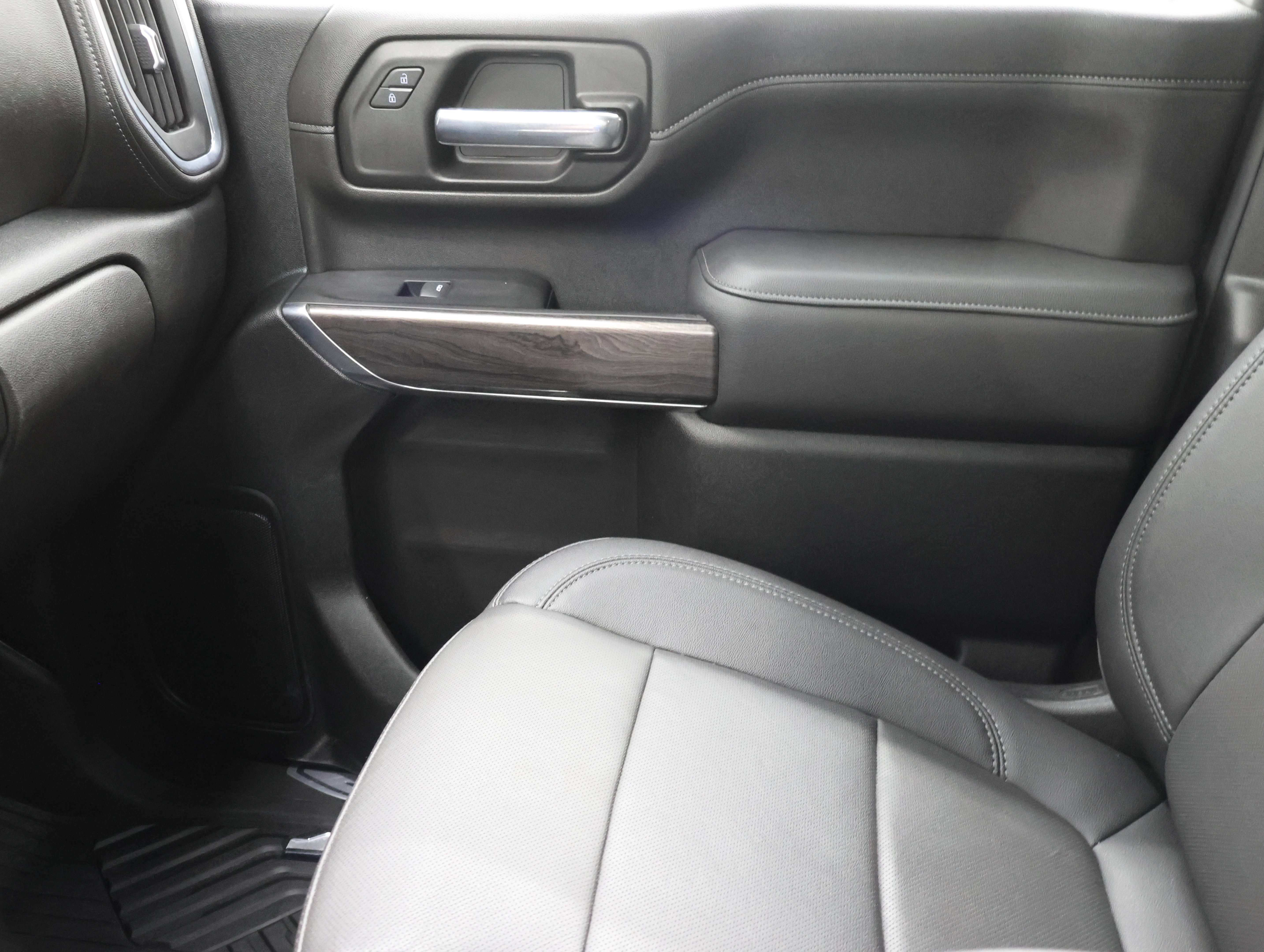 Used 2022 Chevrolet Silverado 2500 LTZ AWD/4WD image 13