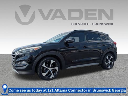 Used 2018 Hyundai Tucson Value w/ Cargo Package FWD image 1