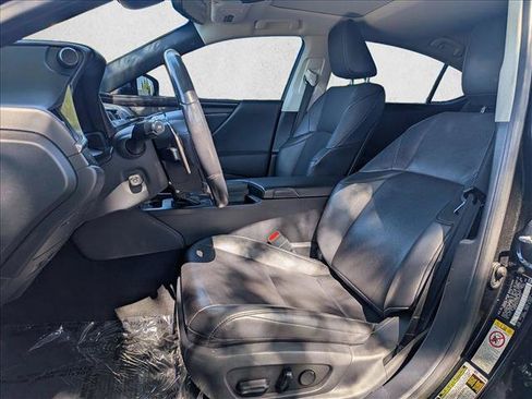 Used 2019 Lexus ES 350 w/ Premium Package FWD image 17