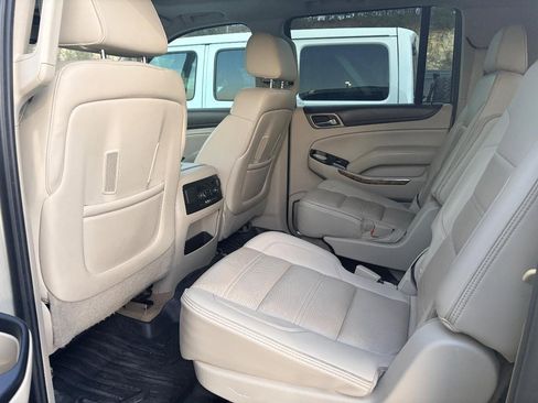 Used 2015 GMC Yukon XL Denali w/ Premium Package image 35