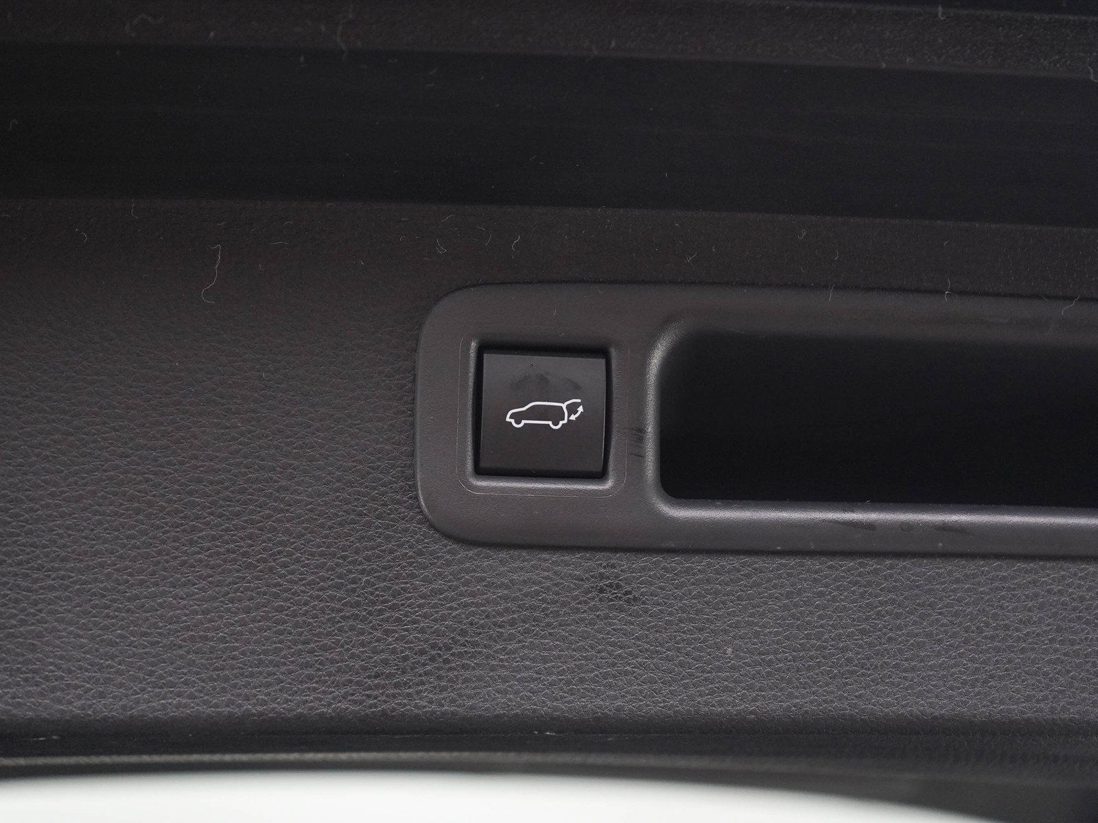 Used 2026 Toyota Highlander Platinum AWD/4WD image 31