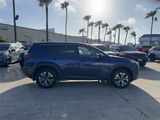 Used 2023 Nissan Rogue SV image 2