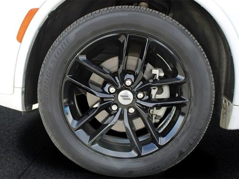 Used 2024 Dodge Durango GT image 9