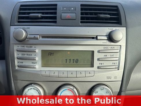 Used 2011 Toyota Camry LE image 21