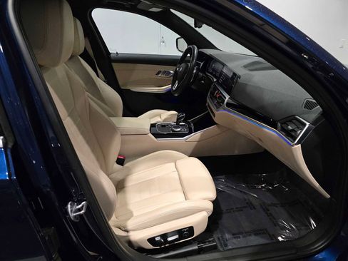 Used 2019 BMW 330i 330i w/ Convenience Package image 13