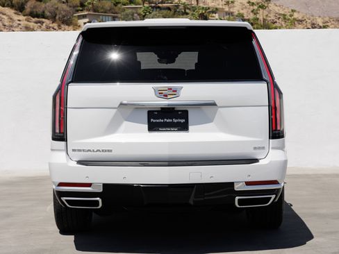 Used 2025 Cadillac Escalade ESV Premium Luxury Platinum AWD/4WD image 6