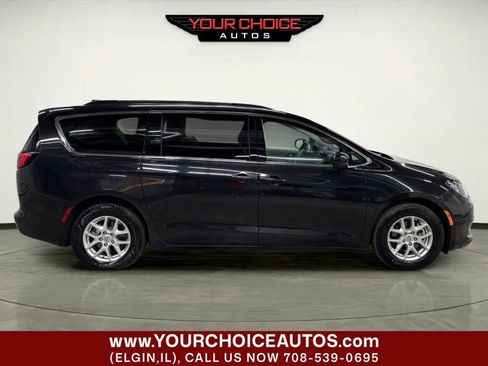 Used 2021 Chrysler Voyager Lxi FWD image 8