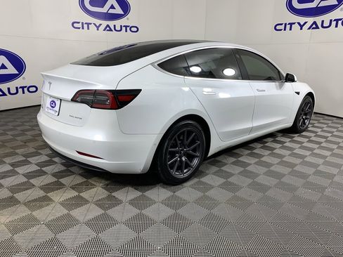 Used 2020 Tesla Model 3 Long Range image 3