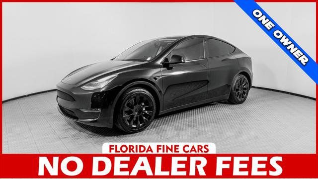 Used 2021 Tesla Model Y Long Range AWD/4WD image 1