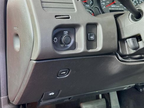 Used 2001 Chevrolet Monte Carlo SS w/ Preferred Equipment Group image 27