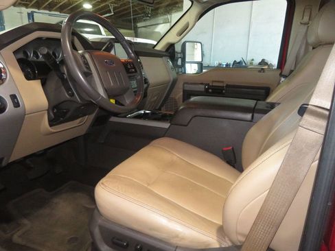 Used 2015 Ford F250 Lariat w/ Lariat Interior Package AWD/4WD image 20