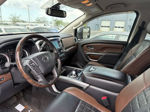 Used 2019 Nissan Titan Platinum Reserve w/ Platinum Utility Package image 19