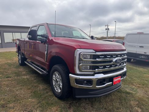 New 2026 Ford F250 XLT image 4