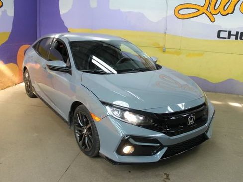 Used 2020 Honda Civic Sport image 2