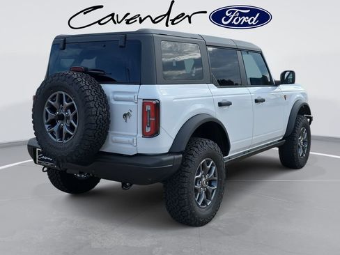 New 2025 Ford Bronco Badlands image 12