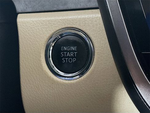 Used 2021 Toyota Camry LE image 27