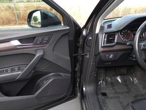Used 2021 Audi Q5 2.0T Premium w/ Convenience Package AWD/4WD image 26