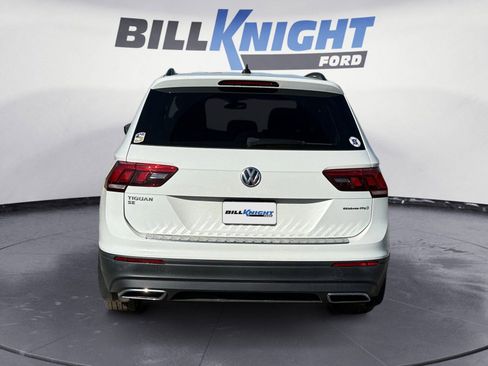 Used 2019 Volkswagen Tiguan SE image 4