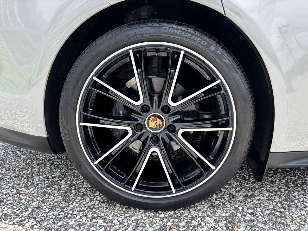 Used 2023 Porsche Panamera Platinum Edition RWD image 31