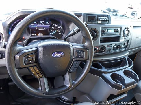 Used 2022 Ford E-350 and Econoline 350 Super Duty RWD image 11