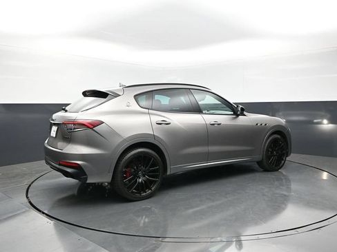 Used 2021 Maserati Levante S AWD/4WD image 7