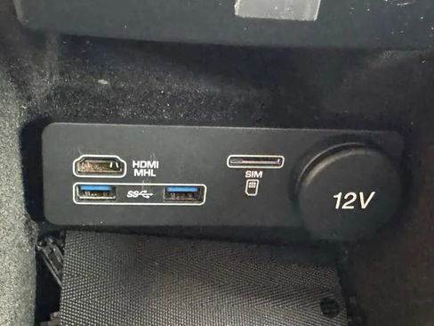 Used 2016 Jaguar XJ R-Sport image 22