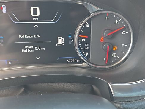 Used 2022 Chevrolet Traverse Premier image 35