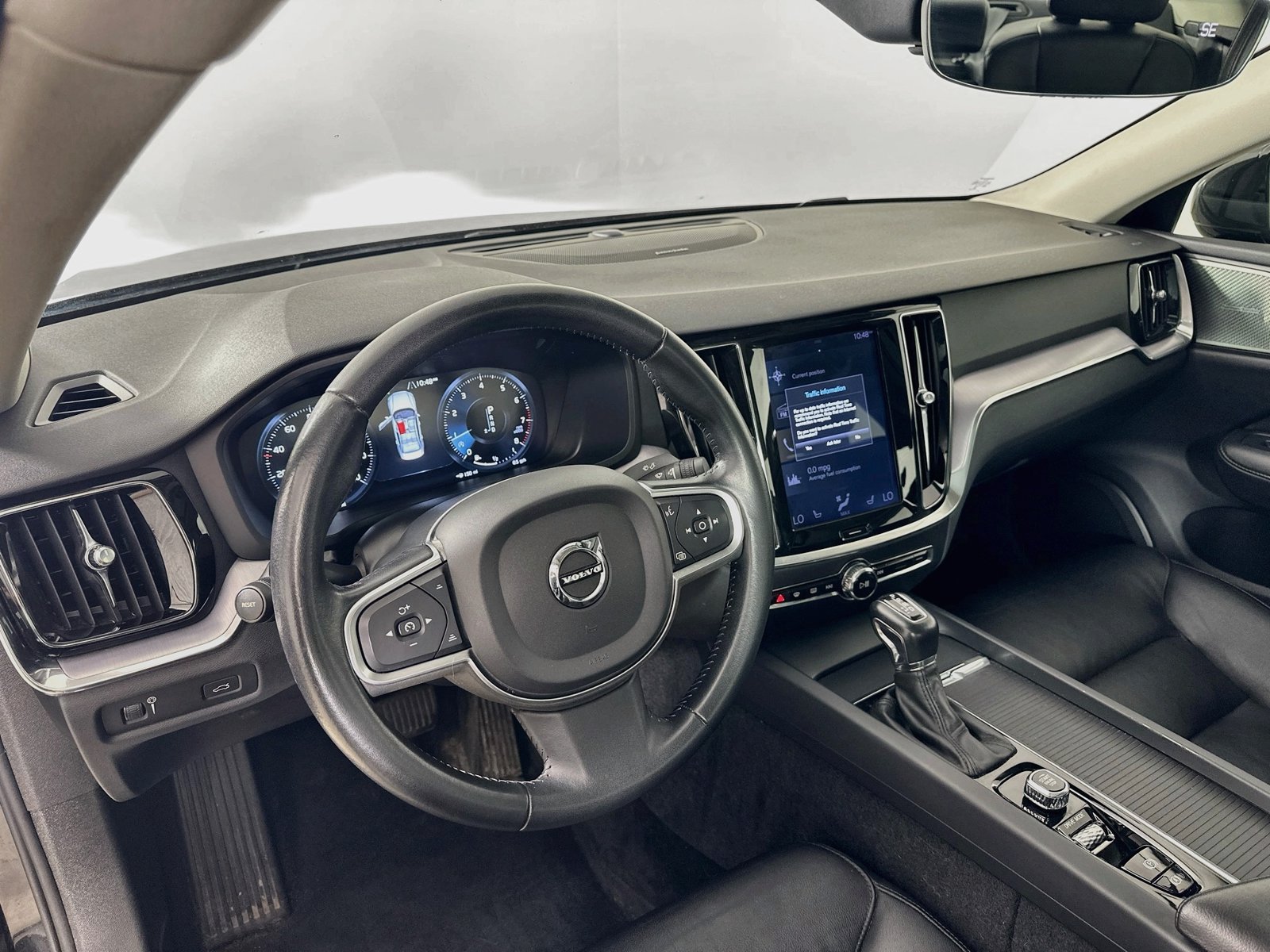 Used 2019 Volvo S60 T6 Momentum w/ Multimedia Package AWD/4WD image 31