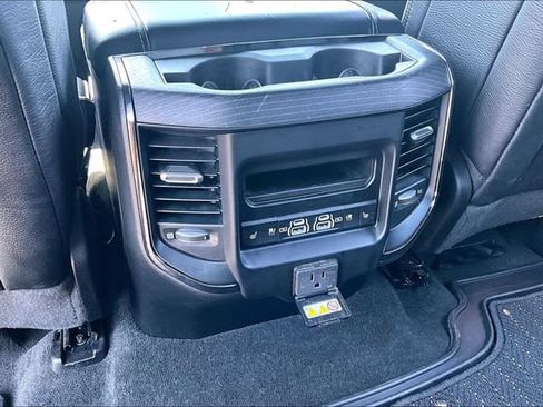 Used 2022 RAM 1500 Limited AWD/4WD image 11
