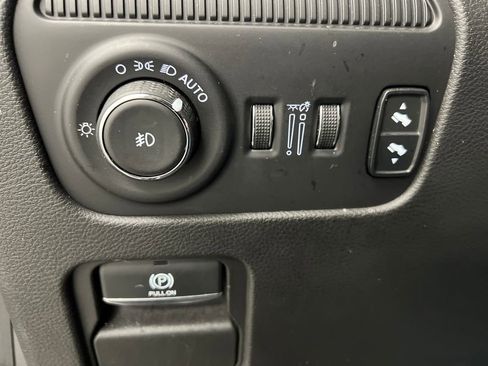 Used 2024 Jeep Wagoneer L Series II w/ Flexible Seating Group image 51