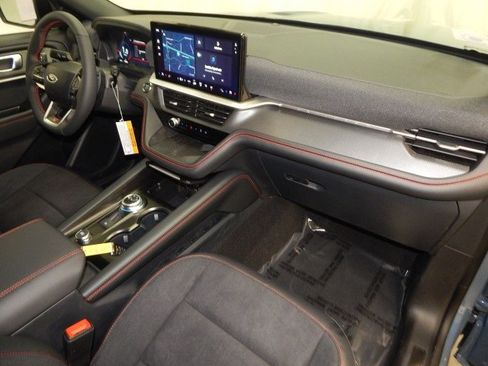 New 2025 Ford Explorer ST image 19