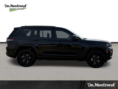 New 2025 Jeep Grand Cherokee Limited w/ Black Appearance Package