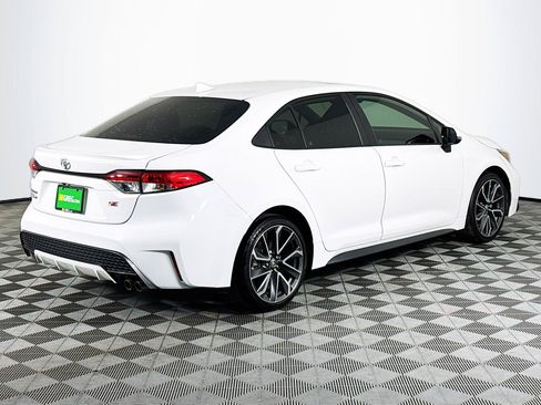 Used 2020 Toyota Corolla SE w/ SE Premium Package FWD image 8